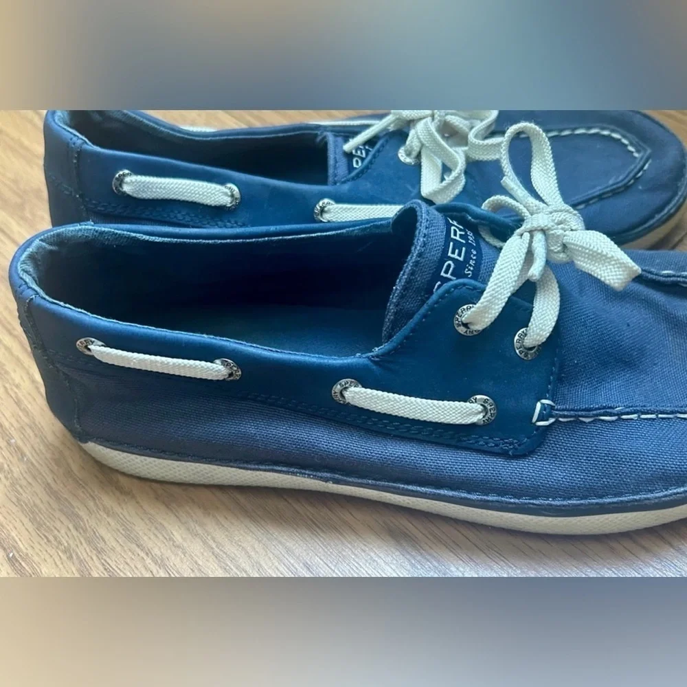 Sperry Navy Blue Boys Shoes Kids Laofers Youth Size 5M Slip On
